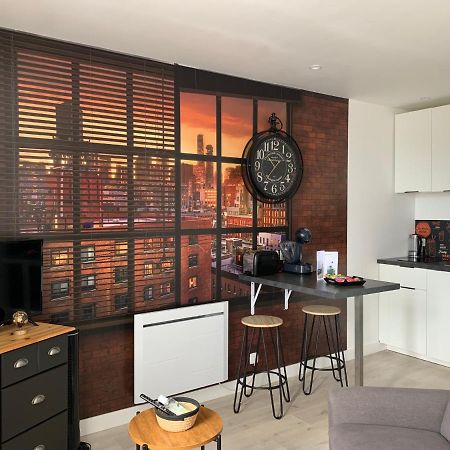 Le Petit Loft - Studio - Wifi - Coeur De Ville - Parking Pont-lʼAbbé 외부 사진